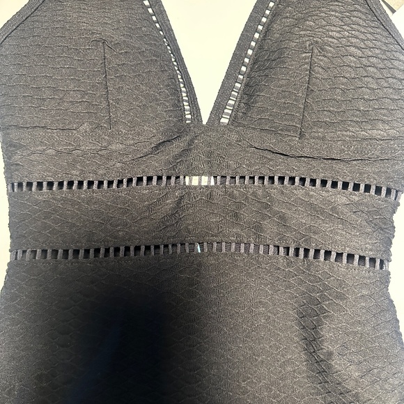 NWT Sea Level Australia Honeycomb Spliced One Piece - Black - Size 4 - Picture 9 of 9